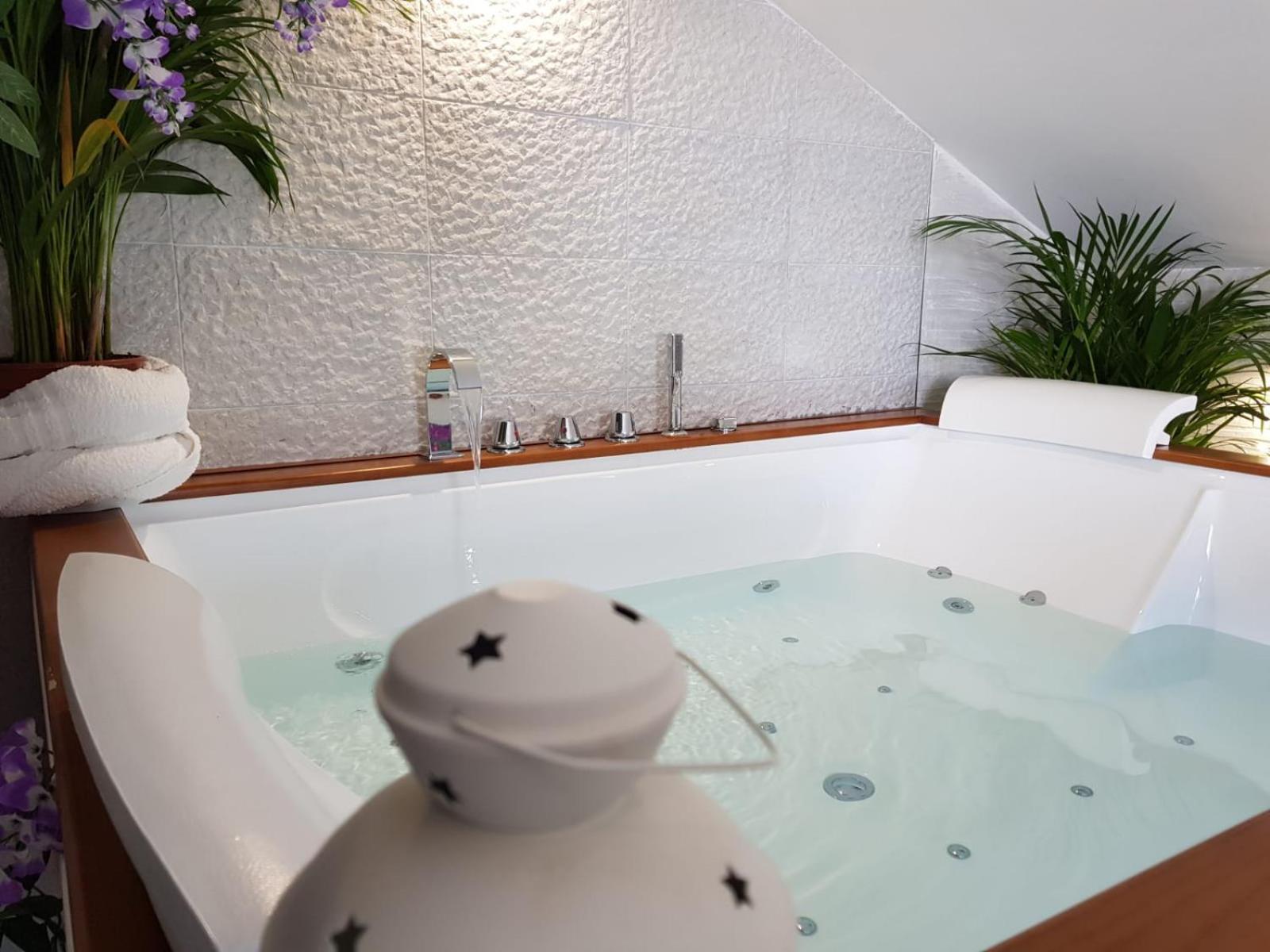 Alby Suite Термолі Номер фото